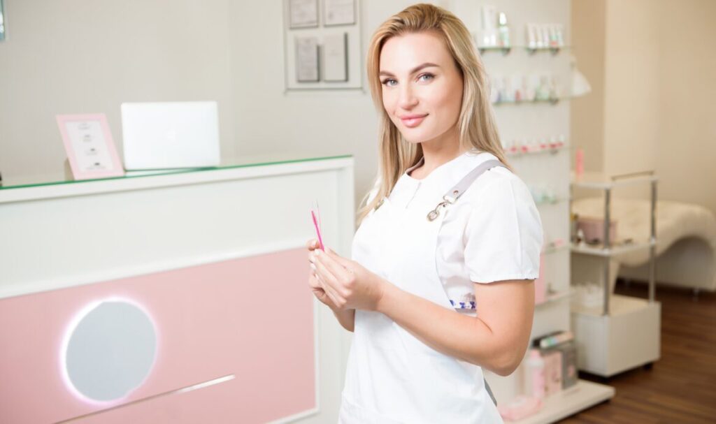 Eyelash Salon Branding: How to Create a Memorable Identity
