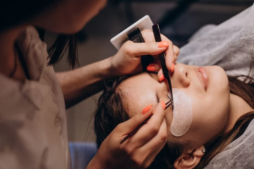Lash Business Trends and Client Behavior in 2025