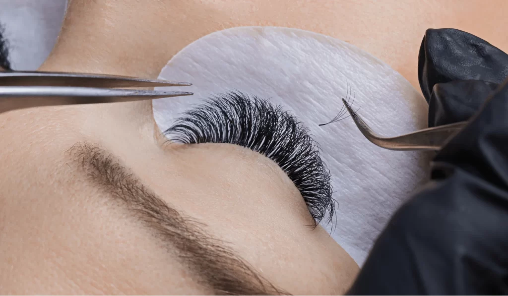 What Does a Lash Technician Do?