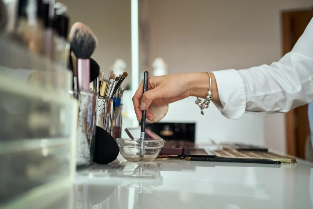 How Do Makeup Artists Clean Their Brushes Between Clients?