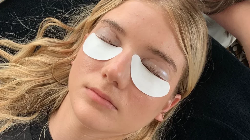 Alternatives to Curling Your Lashes After a Lash Lift