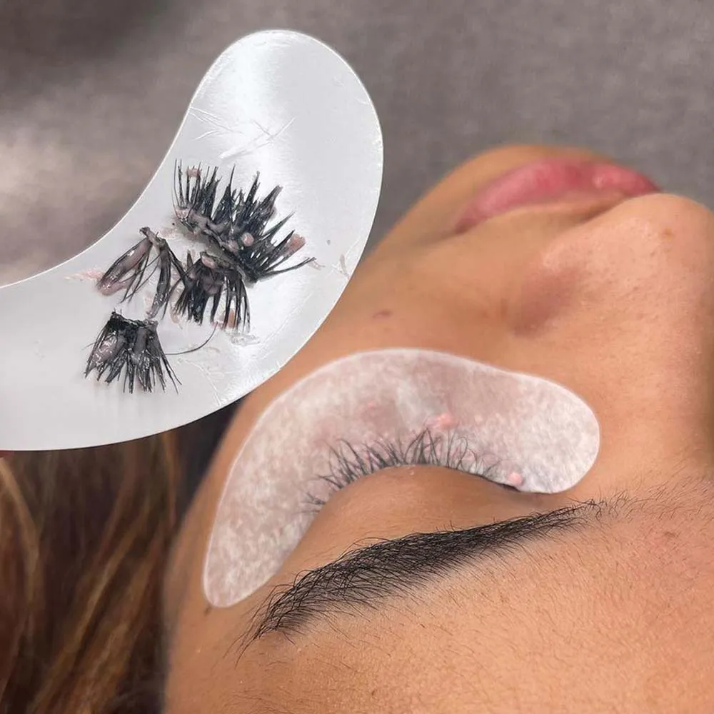 Do Lash Clusters Damage Your Natural Lashes?