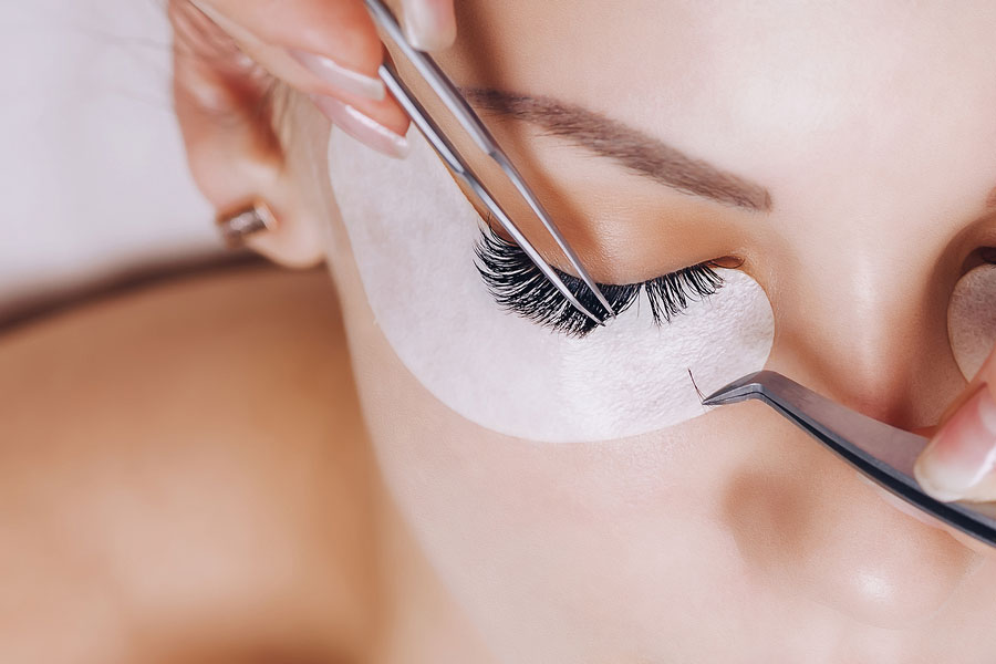 How Long Do Lash Clusters Last? Aftercare Tips for Longer Wear