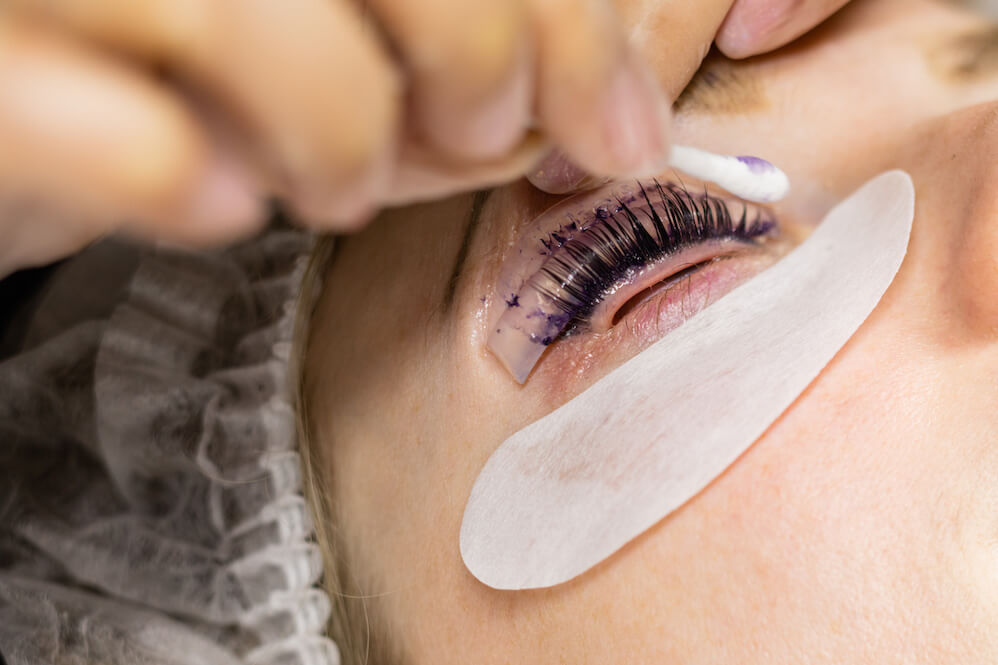 How to Extend the Life of Your Lash Tint
