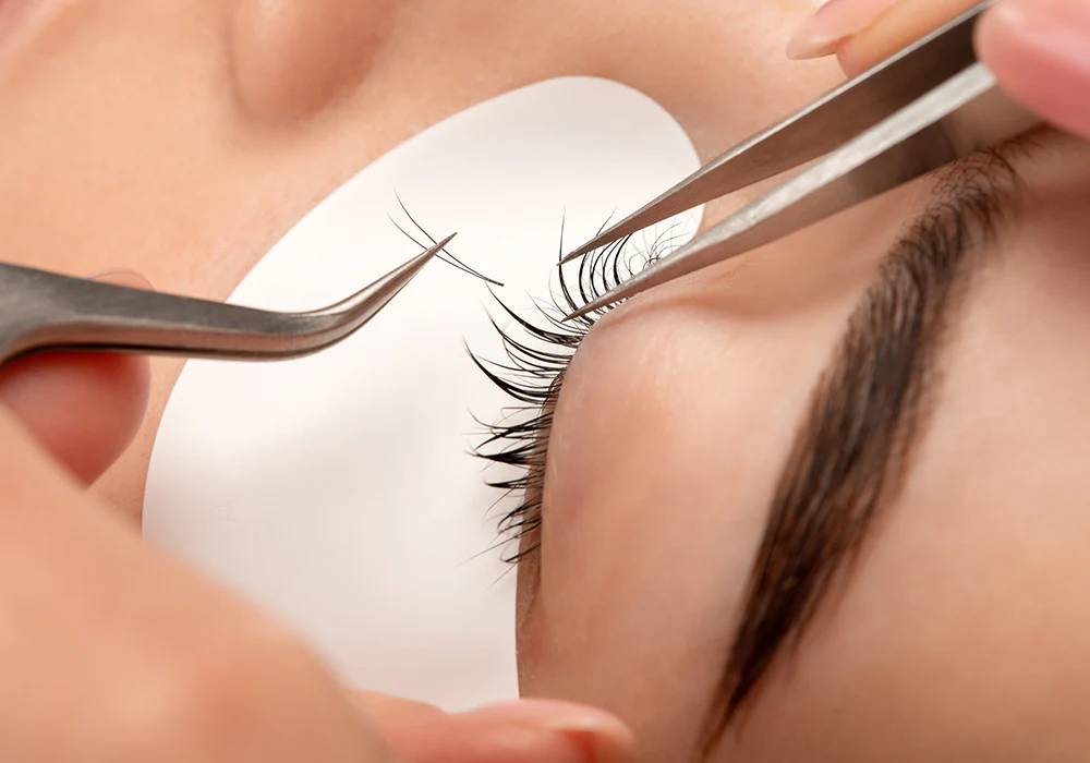 Pro Tips to Extend the Life of Your Lash Clusters