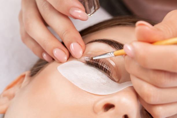 Real Risks of Lash Lifts (And How to Avoid Them)