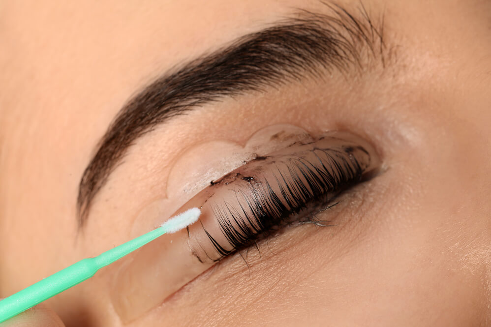 What is Lash Tinting?
