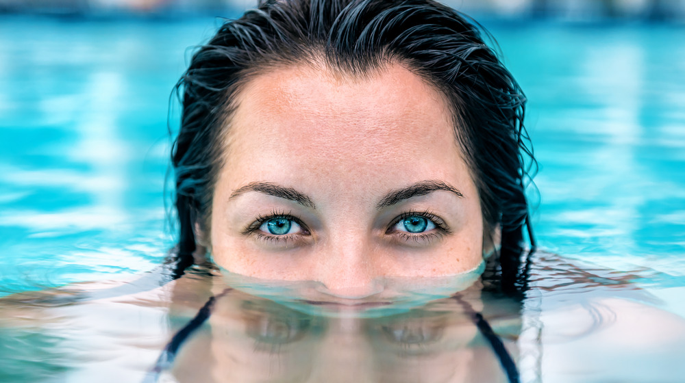 How to Protect Your Lash Extensions While Swimming