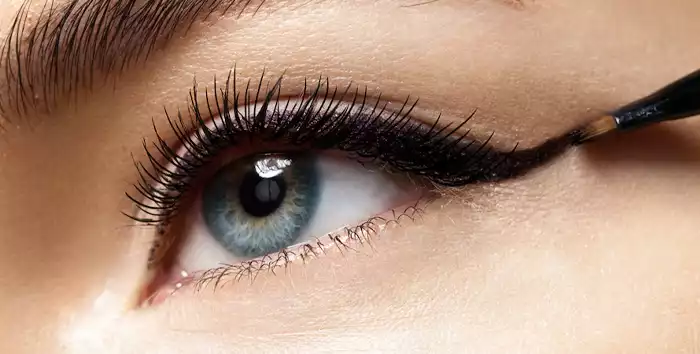 Top Eyeliners Recommended for Lash Extensions