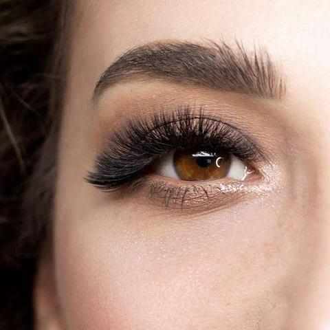 The Lash Artist’s Responsibility in Recommending Mega Volume