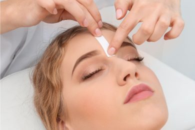 Brow Wax and Tint Course